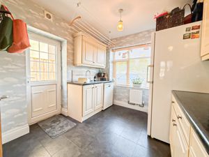 Photo 19- click for photo gallery